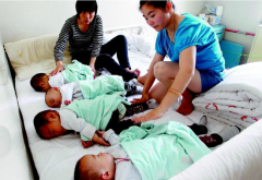 西安中医脑病医院为福州四胞胎脑瘫兄弟提供免费治疗